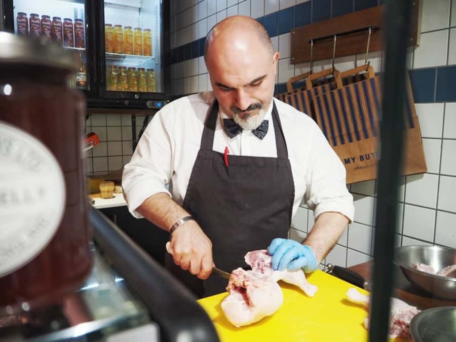 Sydney: Food Tour in Surry Hills with 8 Local Food Tastings - Greek biscuits and fried zucchini flowers