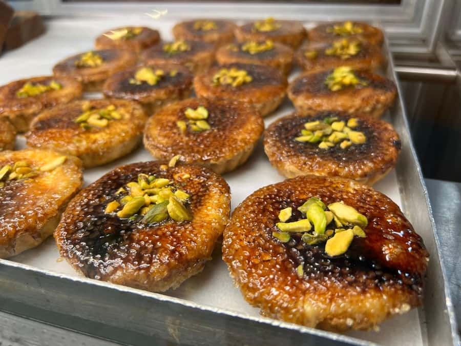 Sydney: Food Tour in Surry Hills with 8 Local Food Tastings - The butcher’s choice and a memorable burger stop