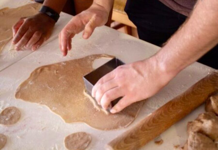 Syracuse: Sicilian Street Food Hands-On Cooking Class - What makes Ettore’s approach different
