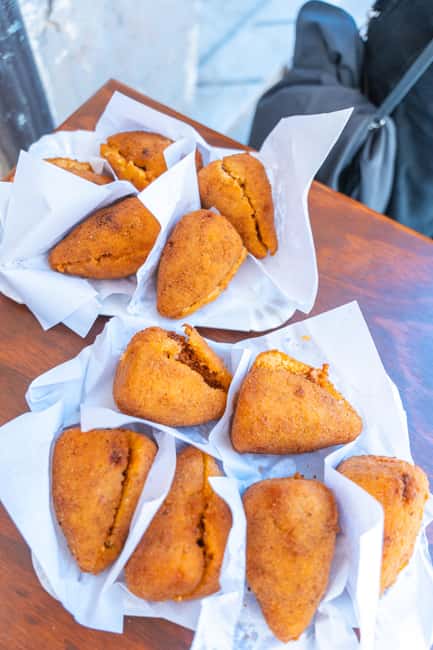 Syracuse: The Street Food Tour in Ortigia with a Local Guide - How much food do you actually get?