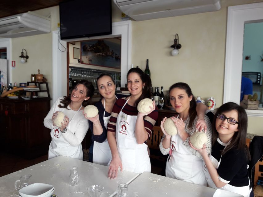 Taormina: Half-Day Pizza Making Class - The pasta surprise
