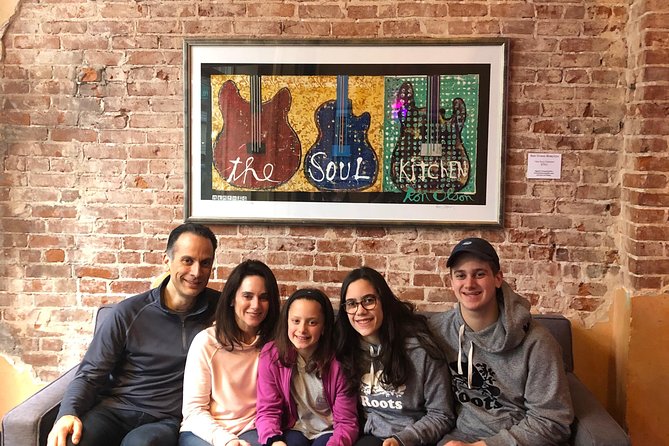 Taste of Downtown Memphis Food Tour - Taylor makes the food part of the city lesson