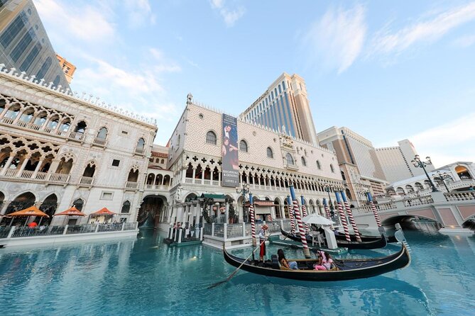 Taste the Vegas Strip: A Local’s Food Tour Experience - What $124 buys you on the Las Vegas Strip