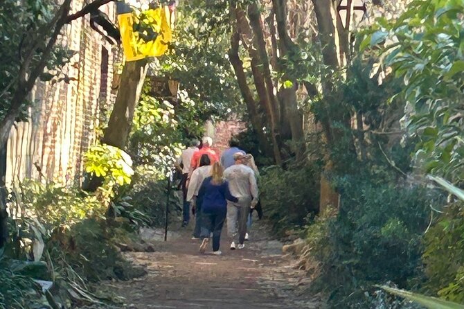 Tastes Through Time - Charleston's Best Food & History Tour - Why the guide makes or breaks this tour