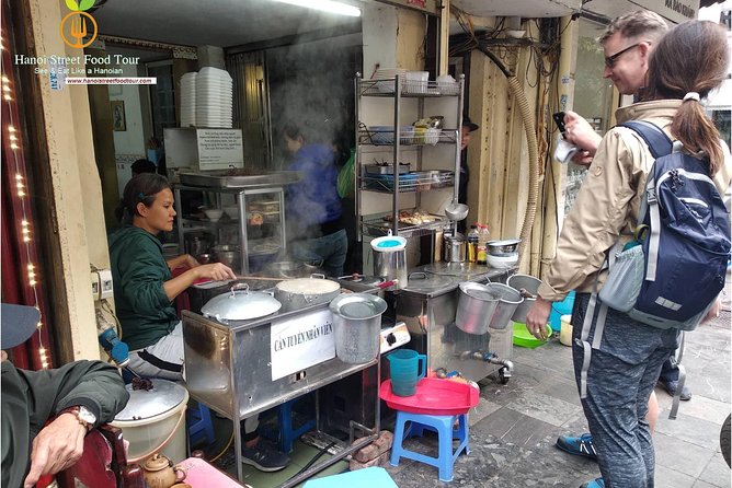 Tasting 8 Different Street Foods + Local Drink at Evening Time by Walking - How the guides shape the experience