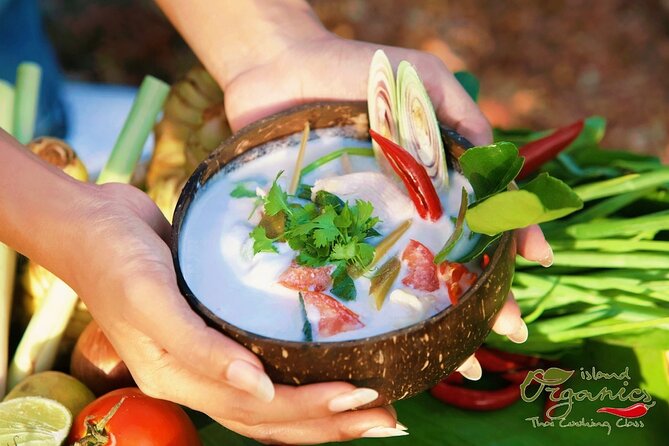 Thai Cooking Class | Since 2012 | Farm to Table - A kitchen designed for participation