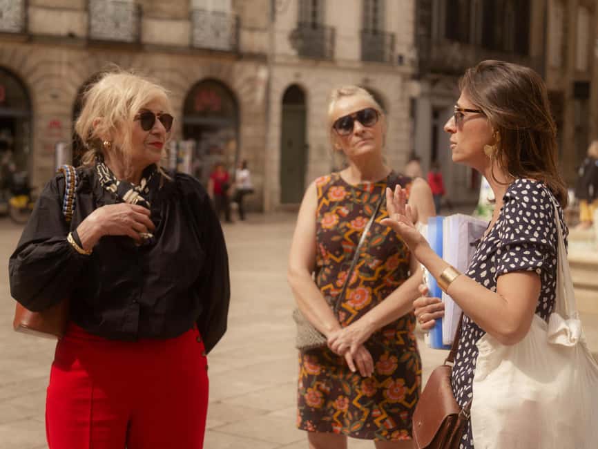 The Ultimate Bordeaux Food Tour: Full Meal & Fine Wines - How the guides shape the experience