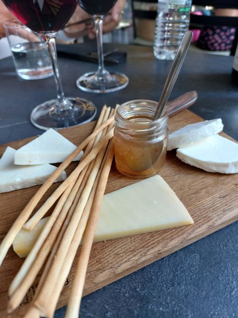 Thessaloniki: Small-Group Wine Tasting Tour with Appetizers - The six wines you will taste