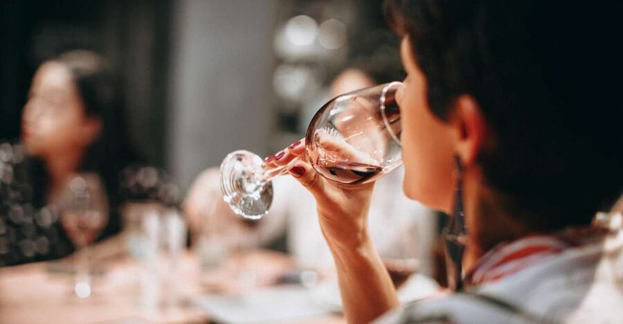 Thessaloniki: Small-Group Wine Tasting Tour with Appetizers - Meze at each stop, but not dinner