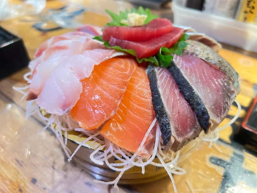 Tokyo: Shinjuku Food Tour (15 Dishes and 4 Eateries) - Key points at a glance