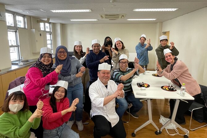 Tokyo Sushi Making Class in Tsukiji with Professional Chef - A sushi lesson that begins with the knife