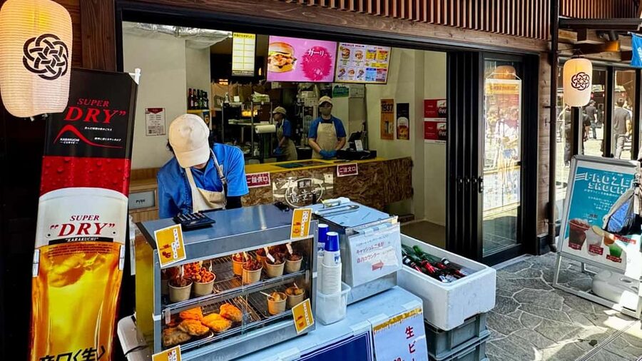 Tokyo: Toyosu Tuna Auction &Tsukiji Market Gourmet Adventure - A Short Look Inside the Wholesale Market