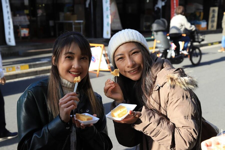 Tokyo: Tsukiji Fish Market Food and Culture Walking Tour - Important limits and market-day planning