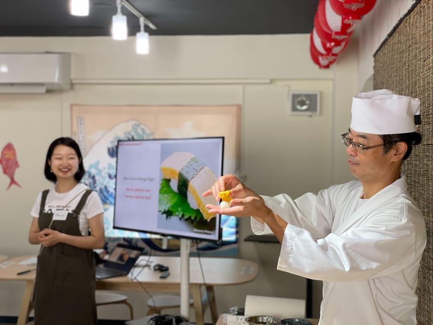Tokyo: Tsukiji Fish Market Sushi Making Class with Pro Chef - Rolling maki and learning by doing