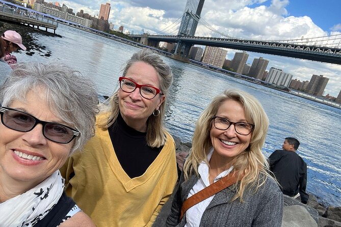 Top Rated Brooklyn Half-Day Food, History & Culture Tour via bus - DUMBO, Chocolate, and the Manhattan View