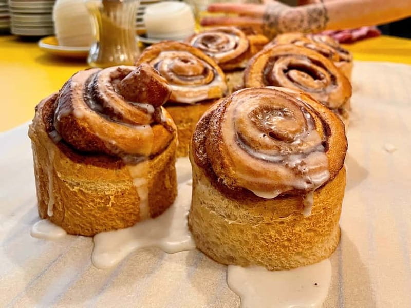 Toulouse: Guided Food Tour with Tastings - Toulouse on foot, with food leading the way