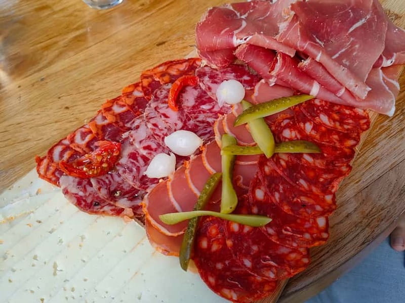 Toulouse: Guided Food Tour with Tastings - Choosing the right guide and timing