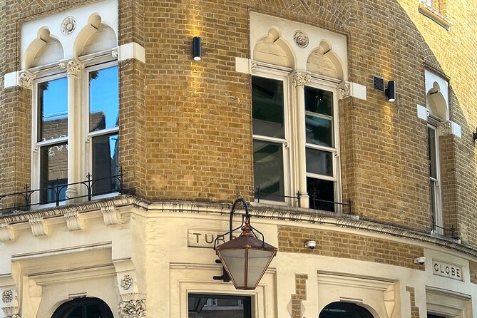 Traditional English Walking Food Tour With London Food Tours - Finishing with scones and clotted cream