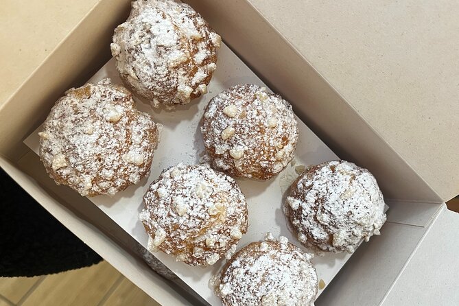 Traditional Gourmet Food & Wine Tour in Bordeaux - Rue des Remparts: bakeries, honey, and the shopping list