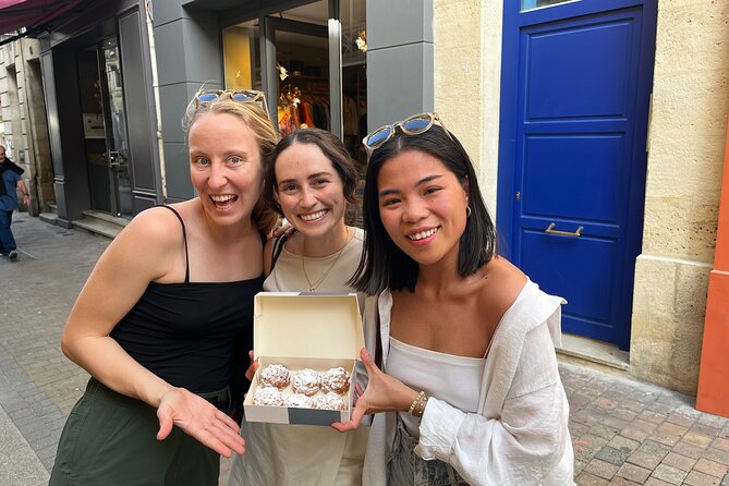 Traditional Gourmet Food & Wine Tour in Bordeaux - Place de la Comédie and old-school Bordeaux chocolate
