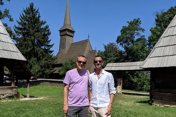 Traditions in Bucharest: Village Museum and Wine Tasting Tour - A 30-minute stop for Romanian crafts