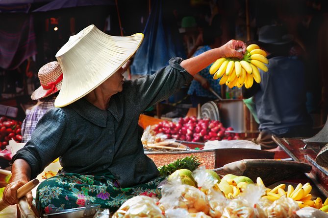 Train & Floating Market Food Adventure + Scenic train ride - The optional coconut farm stop