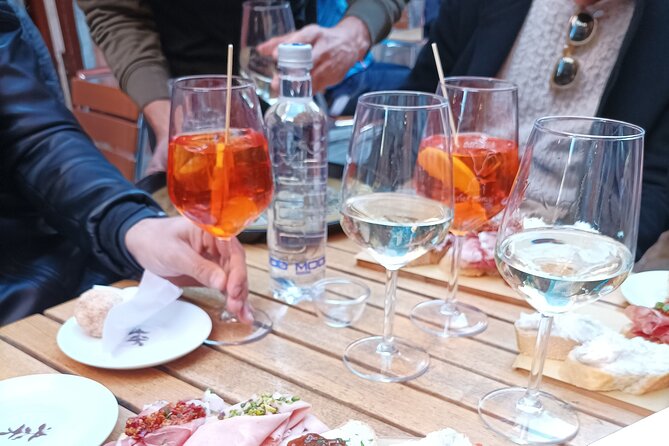 Venice Bacaro Food Tour: Eat and Drink like a Venetian - Salizada San Giovanni Grisostomo and the sweet finish