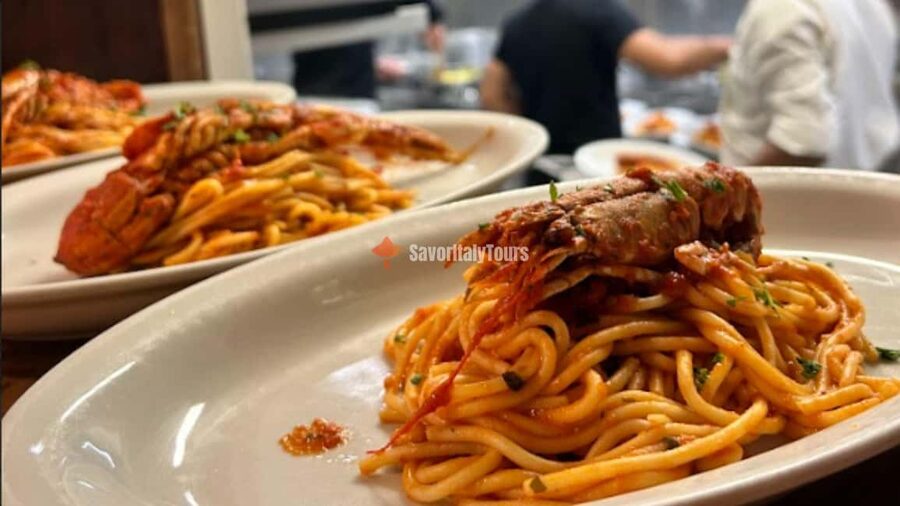 Venice: Sunset Walking Tour with Food and Wine Tastings - Why a food walk fits Venice so well