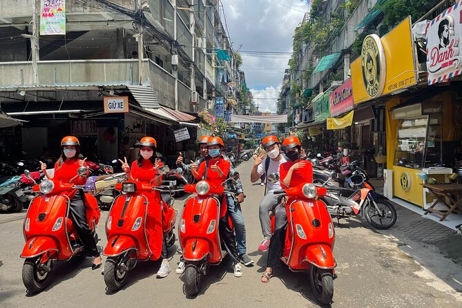 Vespa Female Ao Dai riders Night Street Food + See Train Street - Crossing Long Bien Bridge after dark