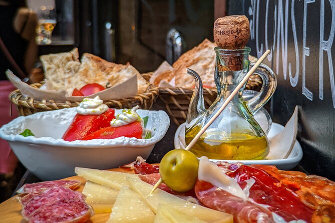 Vidavivida Wine Journey Food and Culture Tour in Barcelona - Starting at Plaça de Catalunya and Banc d’Espanya