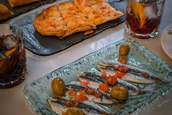 Vidavivida Wine Journey Food and Culture Tour in Barcelona - El Born: an artisanal quarter with a different feel