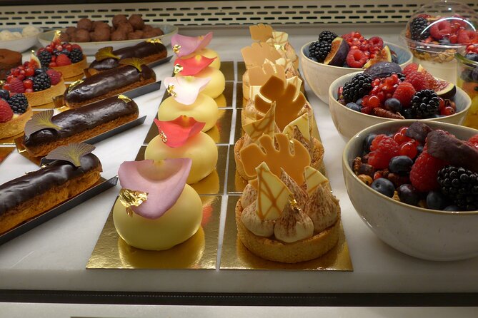 Vienna Coffee, Cake & Pastries Tour with Local Stories - Reumannplatz: start with a family bakery
