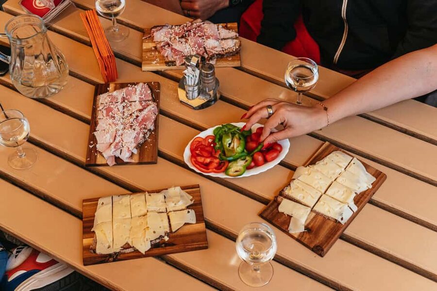 Vienna: Guided Foodie Walking Tour with Tastings and Coffee - Dietary needs and the pace of the day