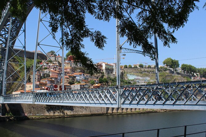 Wine Tasting with Tapas Walking Tour in Porto - Crossing from Gaia to Porto adds real value
