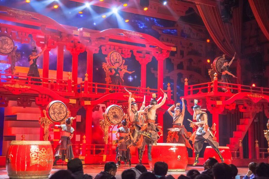 Xi’an: Great Tang Dynasty Night Show & Dumpling Meal Option - Reaching the theater and finding your seat
